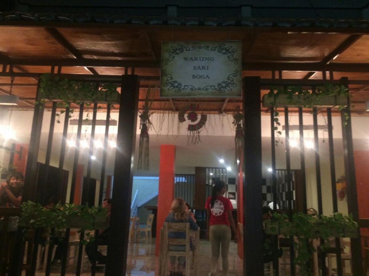 Sari Room Bed & Breakfast Нуса-Дуа Экстерьер фото